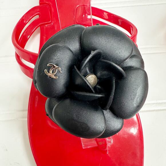 Chanel Red Camellia Flower PVC Thong Sandals Jelly Flip Flops 38 - Picture 6 of 7